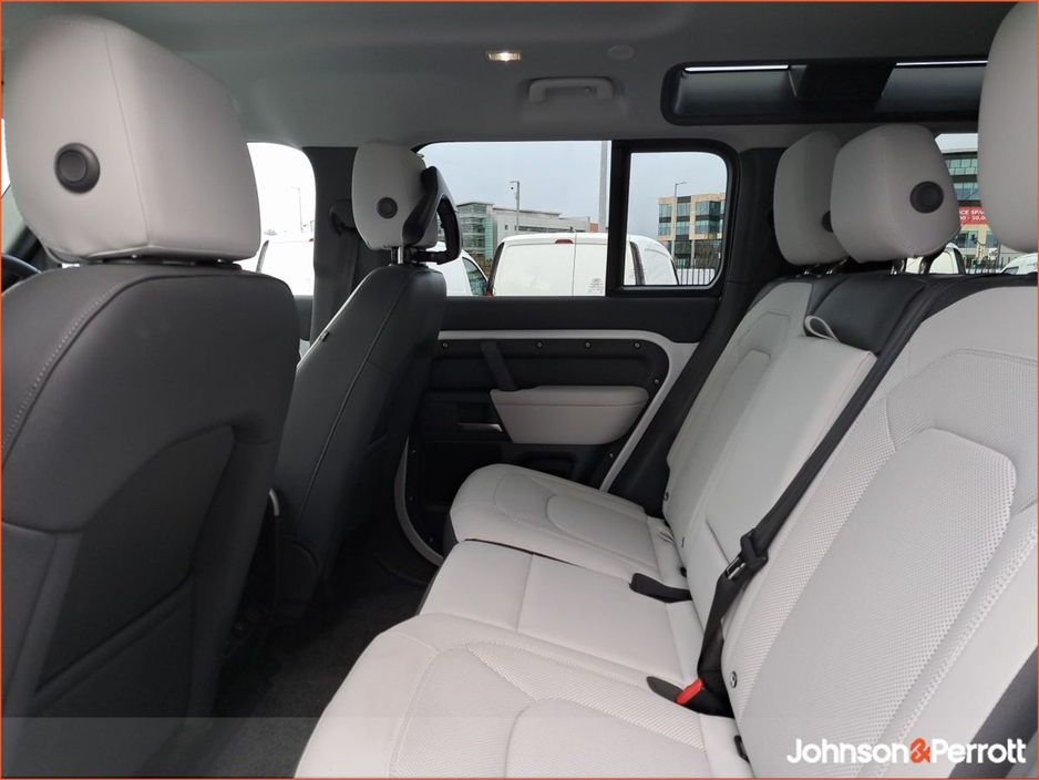 2025 Land Rover Defender 110 PHEV 300 As New €92,950