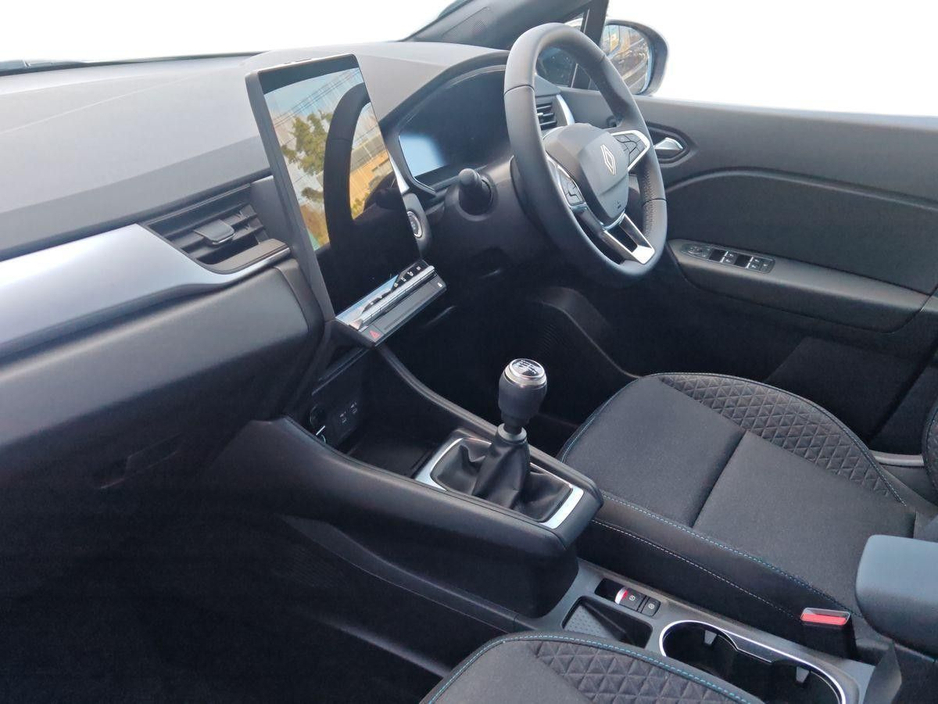 2026 Renault Captur - image 5