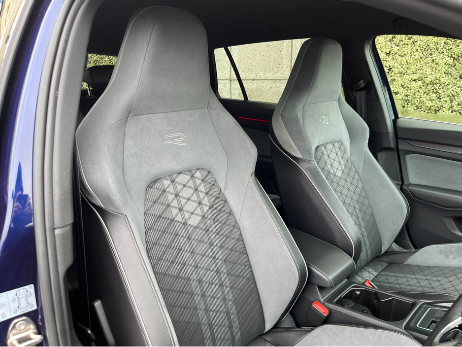 2022 Volkswagen Golf R-LINE ETSI ESTATE 1.5 PETROL //HIGH SPEC//HEAD UP DISPLAY//HALF LEATHER HEATED SEATS//HEATED STEERING WHEEL//REVERSE CAMERA//KEYLESS ENTRY// €27,950