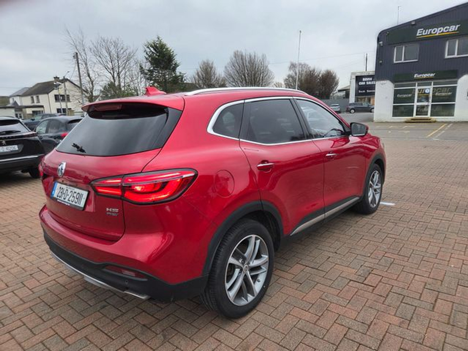 2023 MG HS - image 4