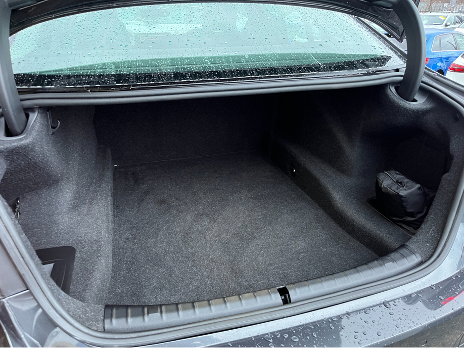 2022 BMW 5 Series 520D SE 2.0 DIESEL AUTOMATIC LCI