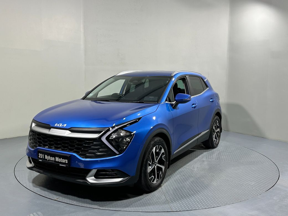 2025 Kia Sportage - image 3