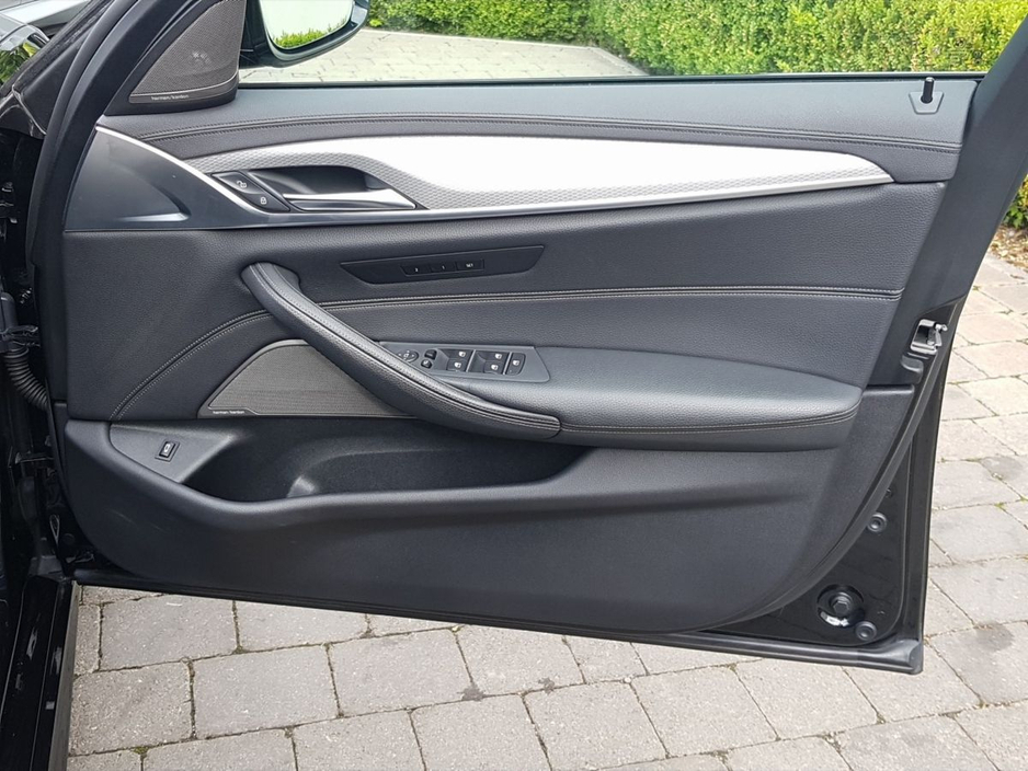 2020 BMW 5 Series 530d M Sport €43,995