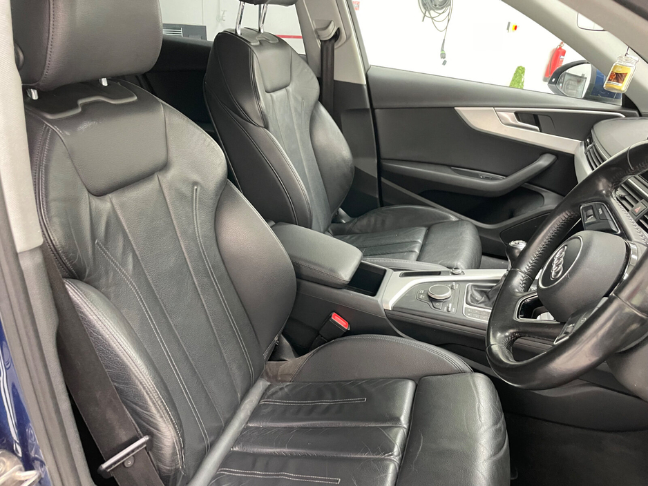 2016 Audi A4 - image 11