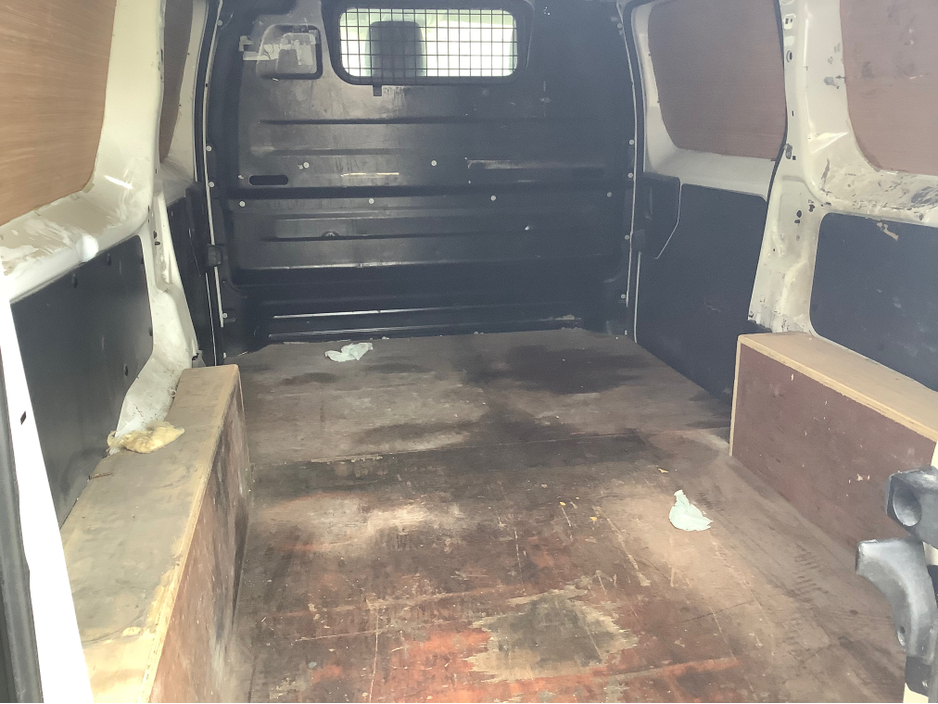 2020 Toyota Proace - image 8