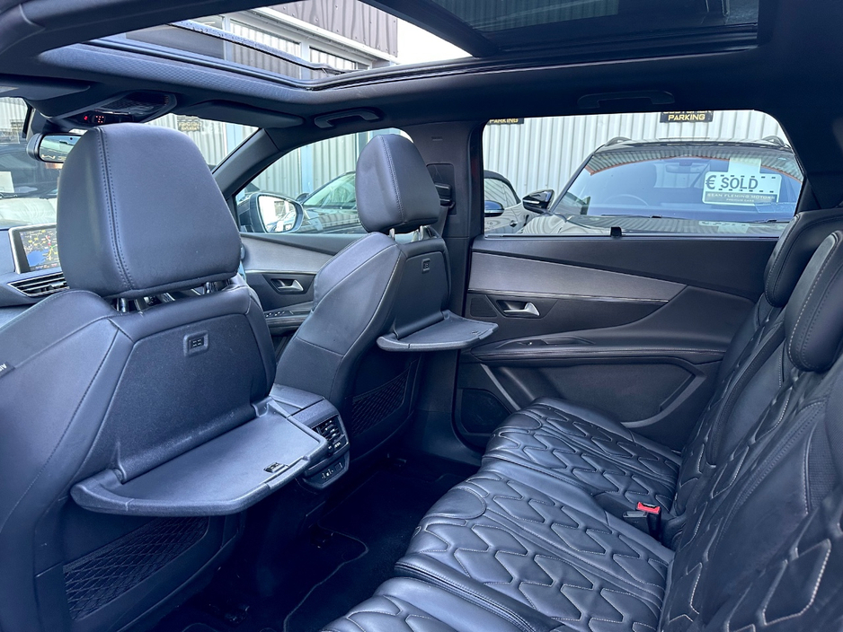 2019 Peugeot 5008 - image 14