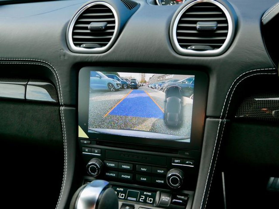 2023 Porsche Cayman - image 35