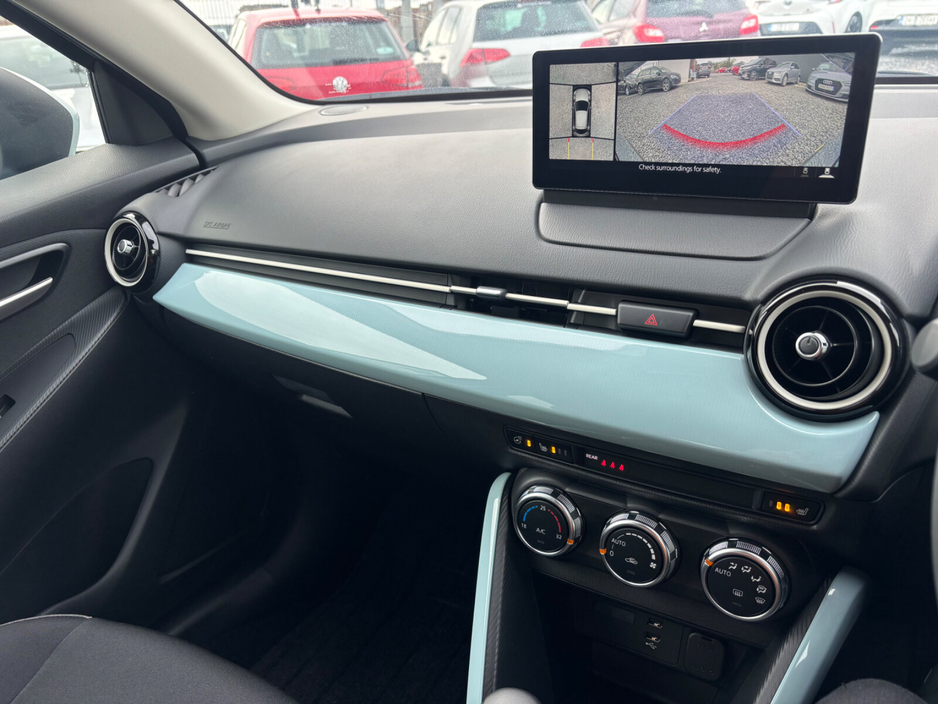 2025 Mazda Mazda2 - image 11