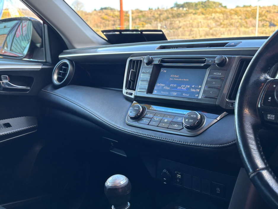 2015 Toyota Rav4 D-4D 125 (2.0) 2WD Luna €10,950