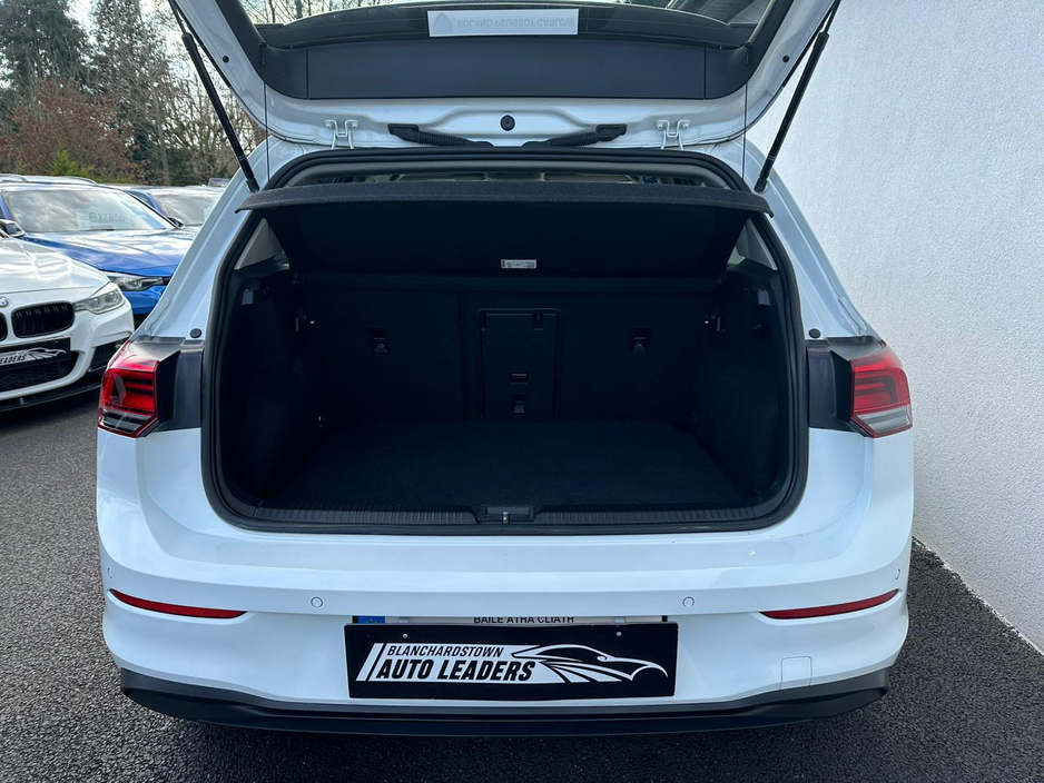 2022 Volkswagen Golf - image 28