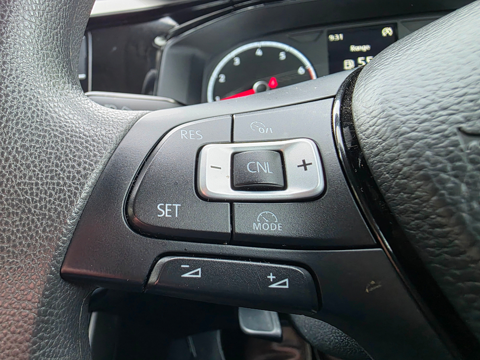 2018 Volkswagen Polo - image 15