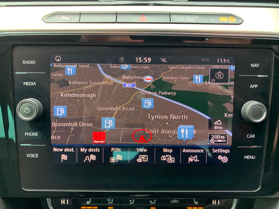 2017 Volkswagen Passat - image 25