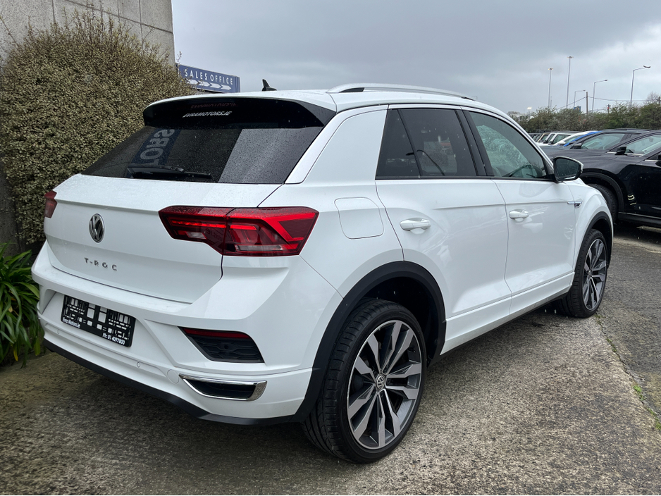 2020 Volkswagen T-Roc - image 4