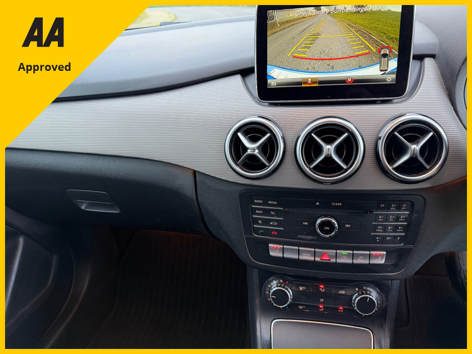 2016 Mercedes-Benz B Class B180 Automatic, Reversing Camera , Heated Seats