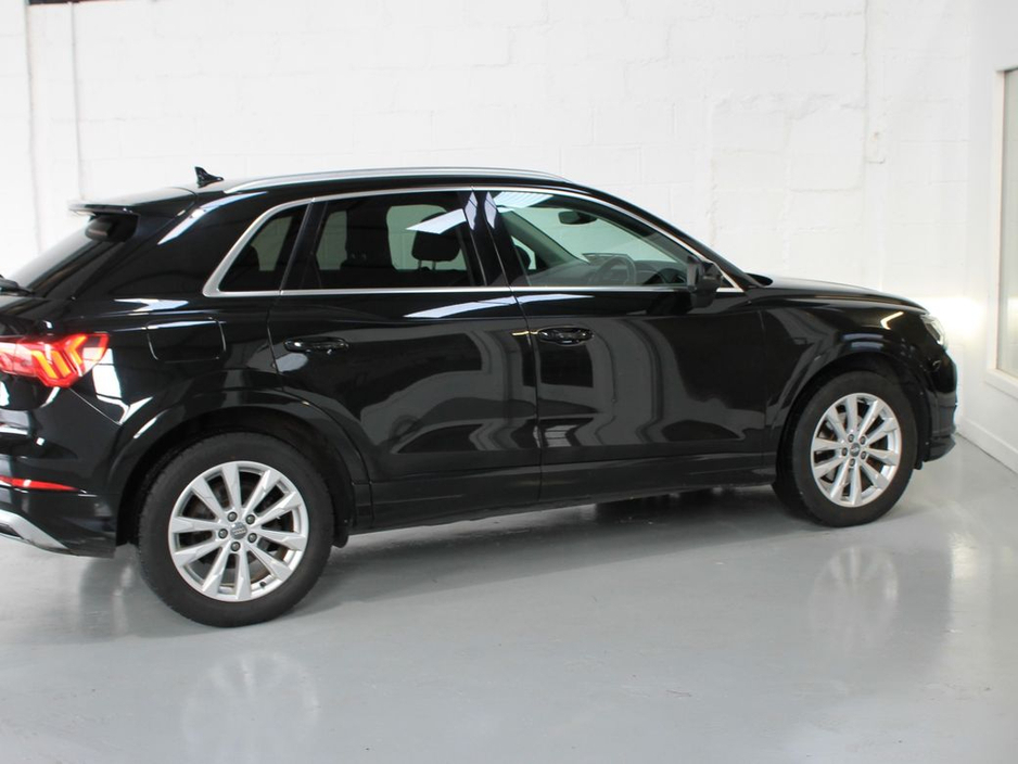 2019 Audi Q3 - image 5