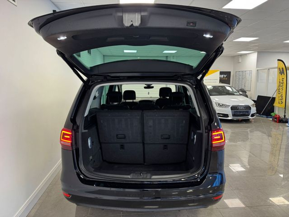 2020 Volkswagen Sharan 2.0TDI DSG 150HP Highline €32,950