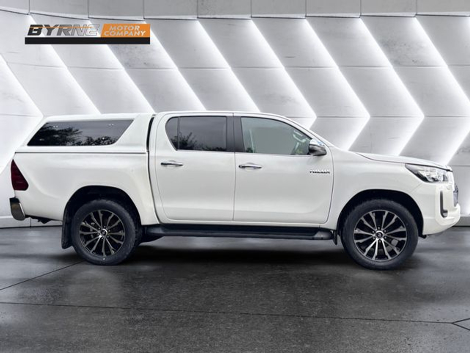 2022 Toyota Hilux ICON 4WD D-4D DCB €26,995