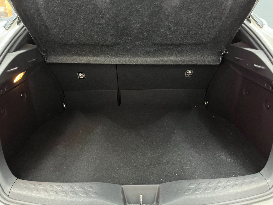 2020 Toyota C-HR €22950 2020 TOYOTA C-HR G 1.8 AUTOMATIC / CRUISE CONTROL / 360° CAMERA AND MORE €22,950