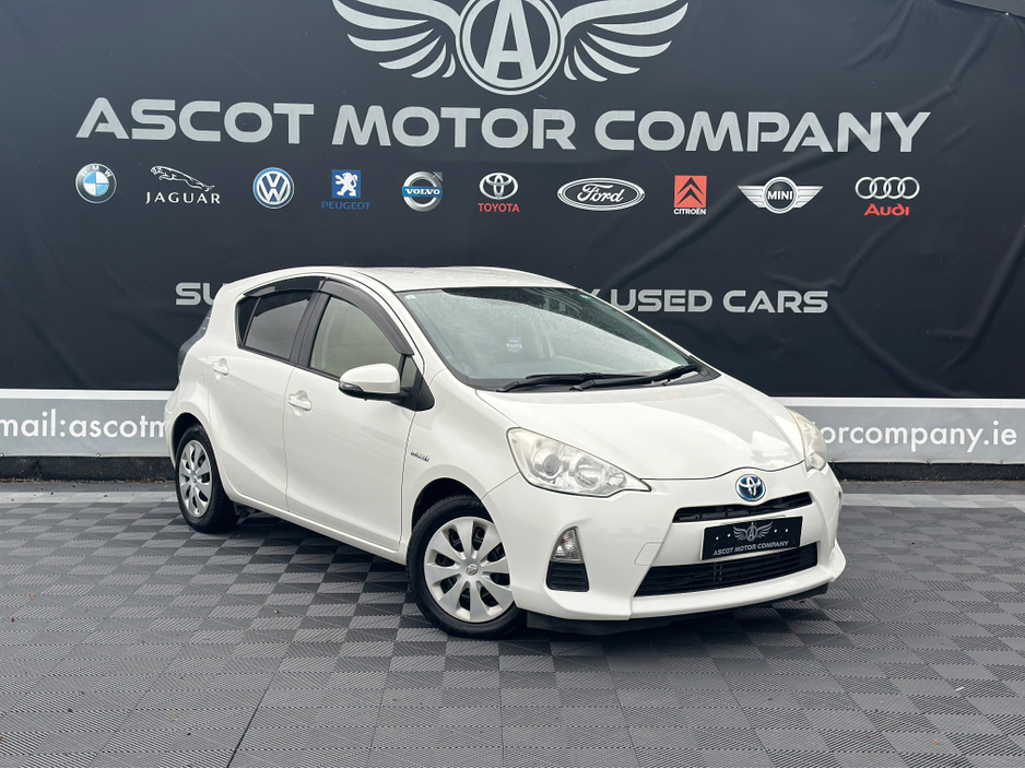 2013 Toyota Aqua Hybrid €8,950