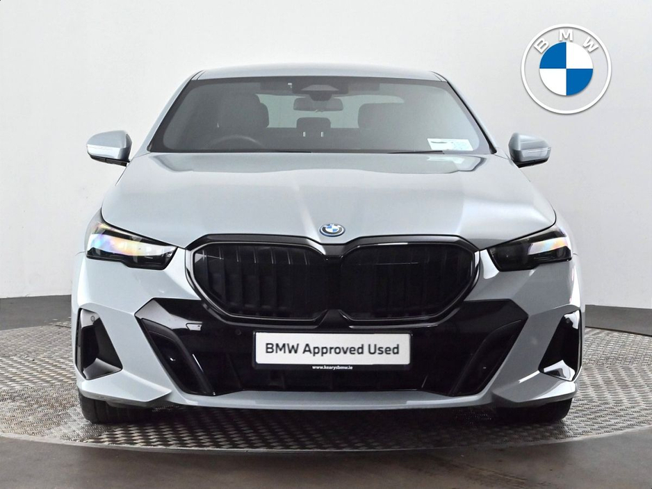 2024 BMW 5 Series - image 16