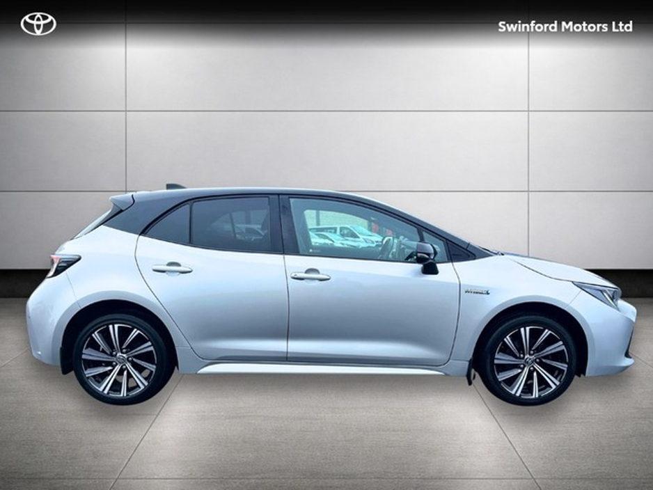2022 Toyota Corolla HYBRID L/SPORT HB 4DR €26,950