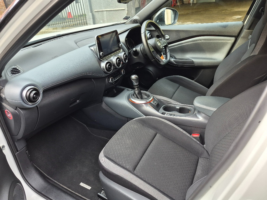 2020 Nissan Juke - image 14