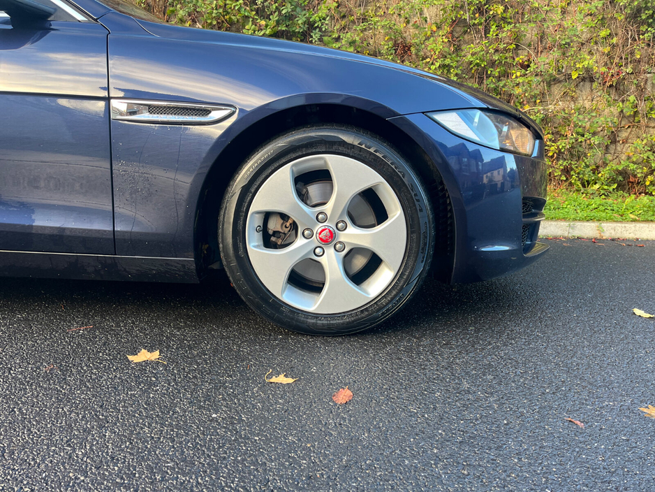 2017 Jaguar XE 2.0 D Prestige Manual 180PS €12,990