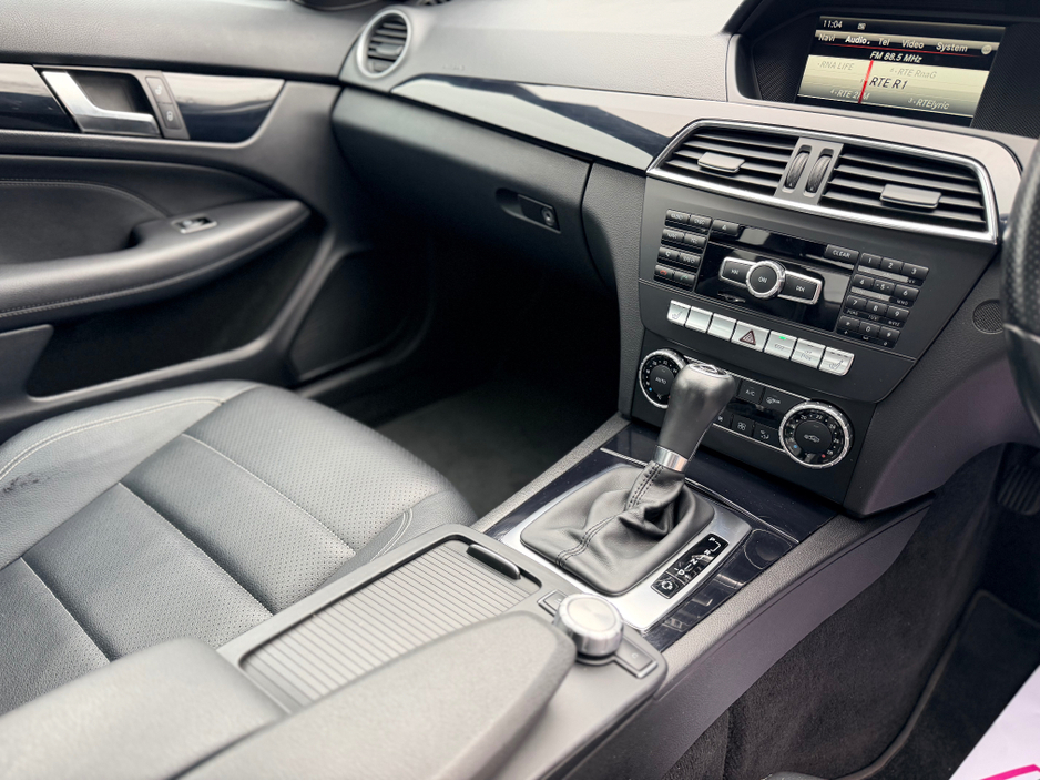 2014 Mercedes-Benz C Class - image 12