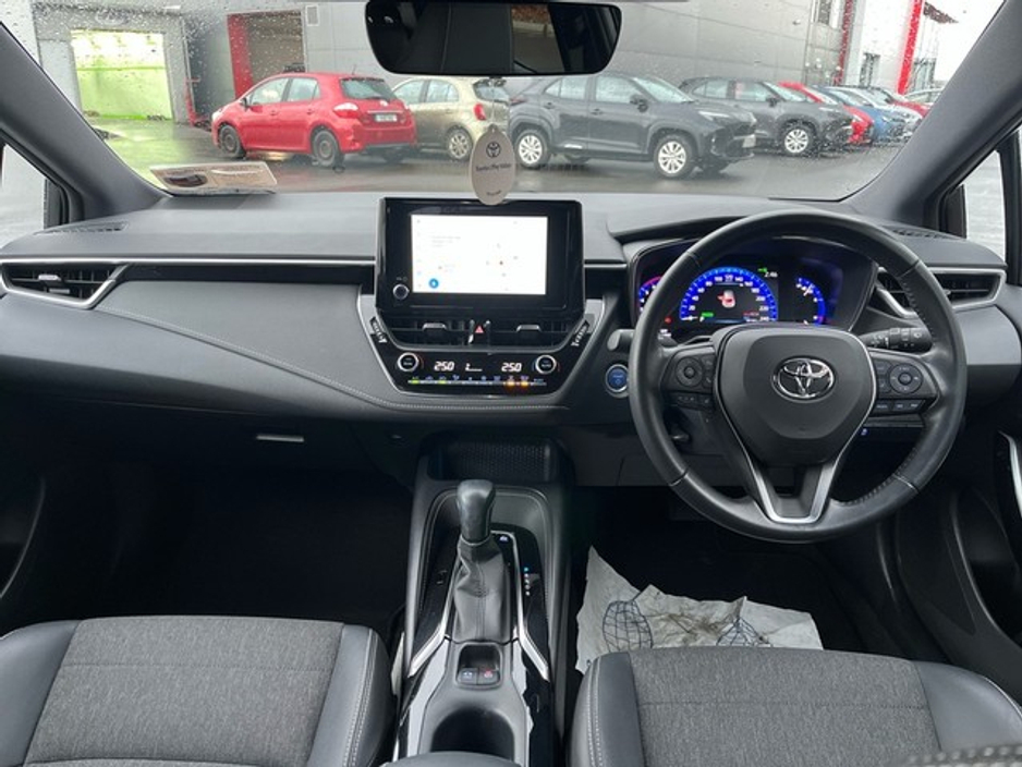 2022 Toyota Corolla COROLLA HYBRID L/SPORT HB €24,950