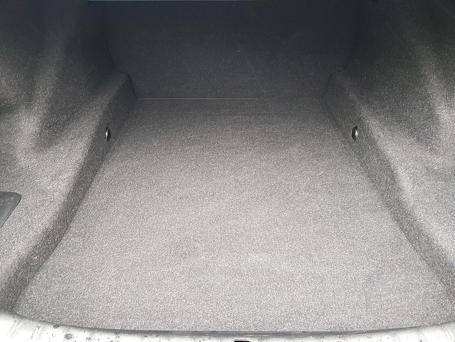 2021 BMW 5 Series - image 11