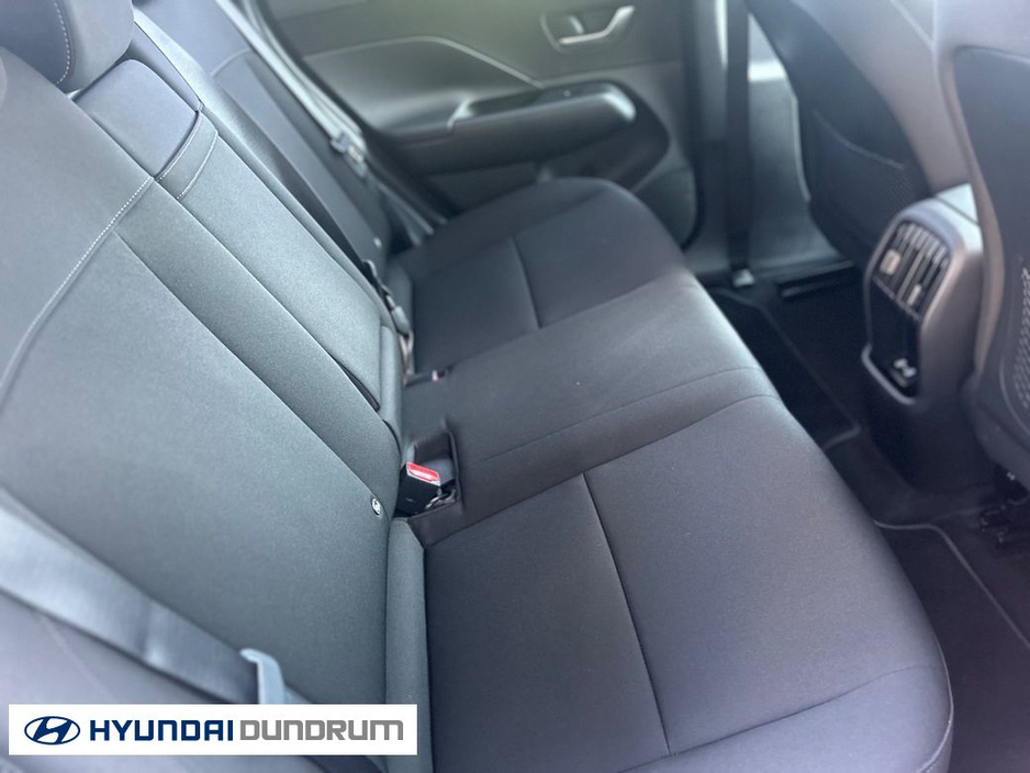 2025 Hyundai Kona - image 9