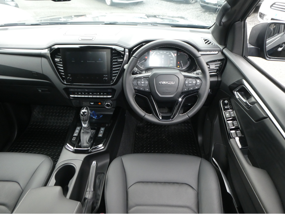 2026 Isuzu D-MAX LSE WITH ROLLER TOP