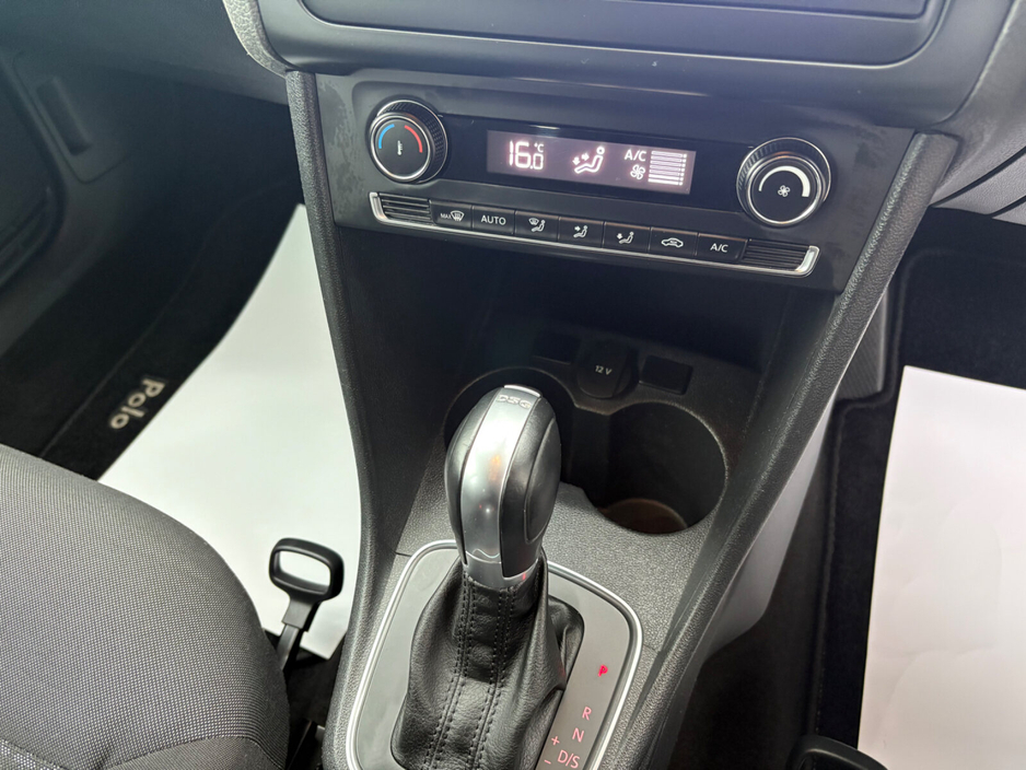 2016 Volkswagen Polo  €12,490