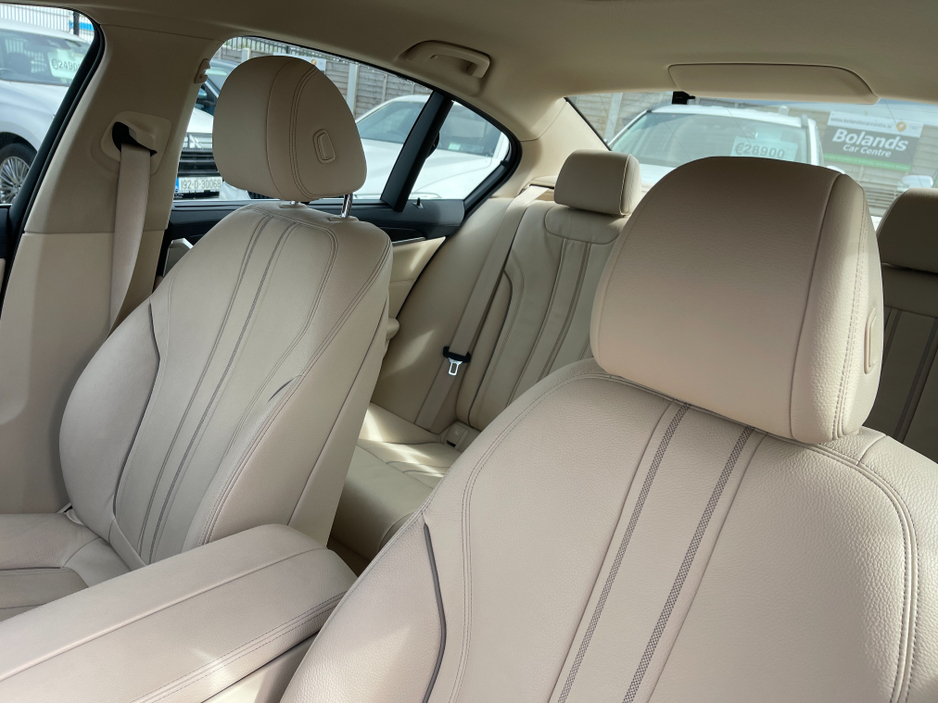 2018 BMW 5 Series - image 14