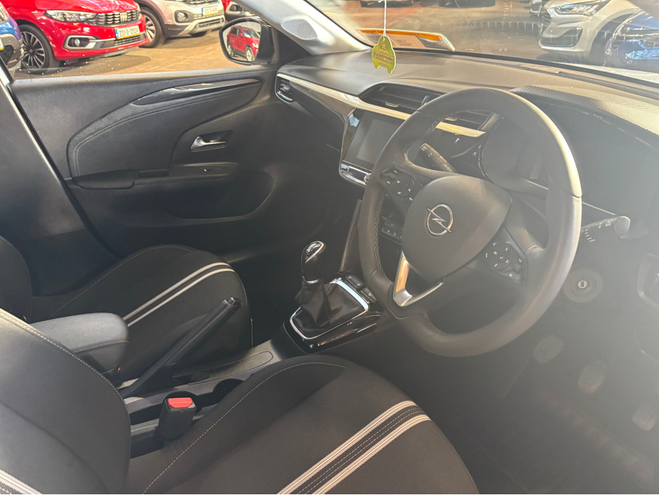 2023 Opel Corsa SPORT 1.2 75PS-PET-5SP 4DR €15,999