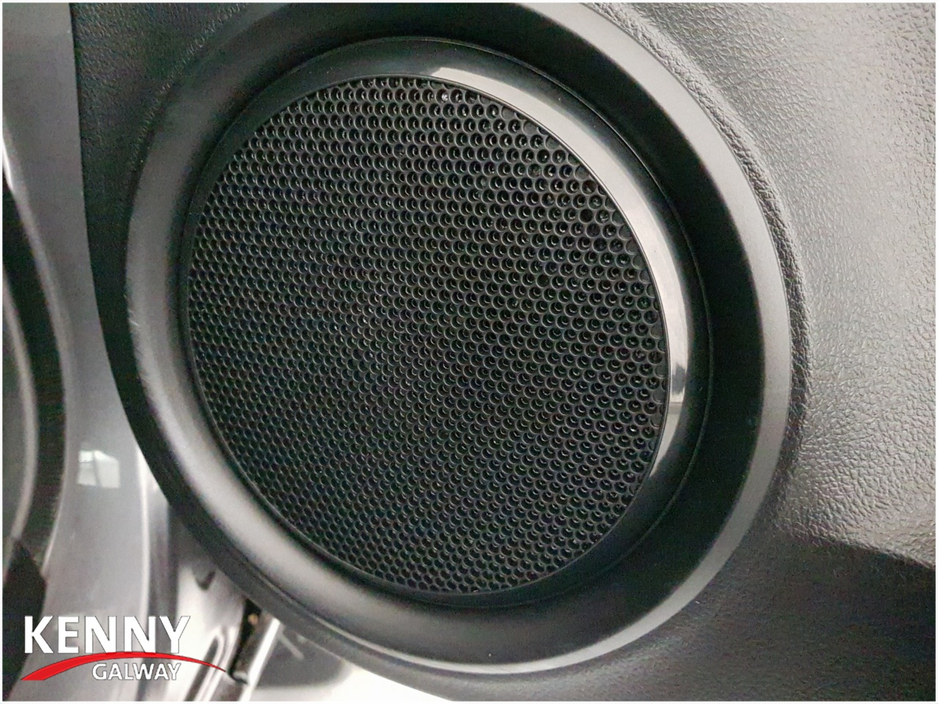 2022 Toyota Hilux 2.4 DLX SINGLE CAB 2DR €31,990