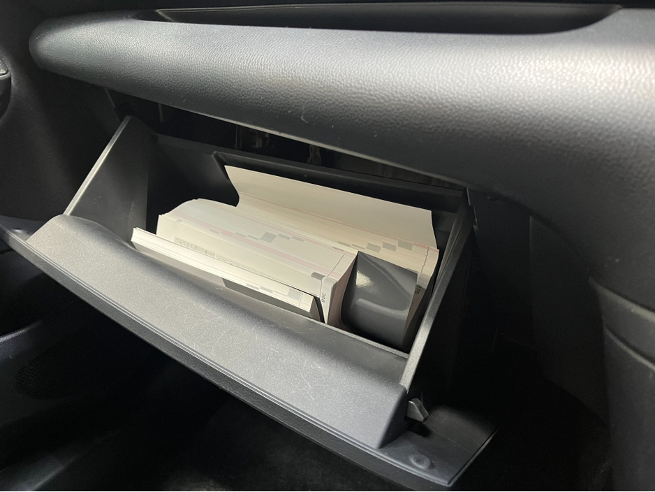 2020 Toyota Yaris - image 14