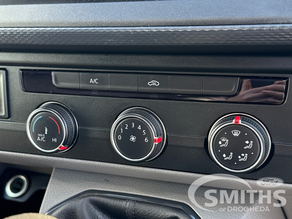 2024 Volkswagen Transporter - image 18