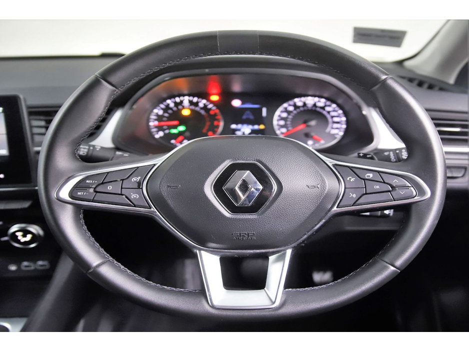 2023 Renault Captur - image 17