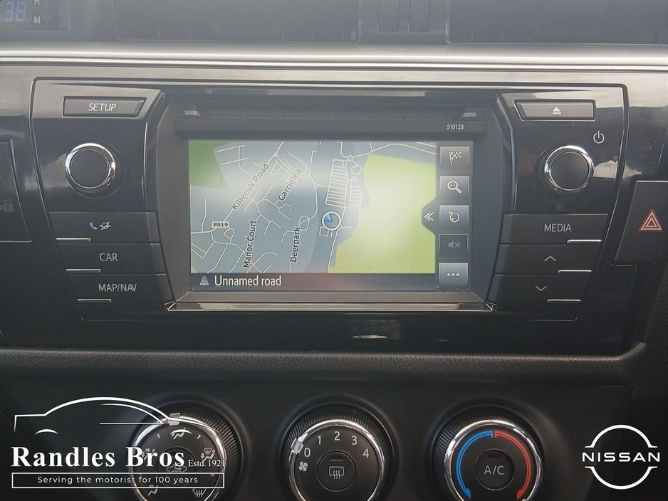 2016 Toyota Corolla - image 18