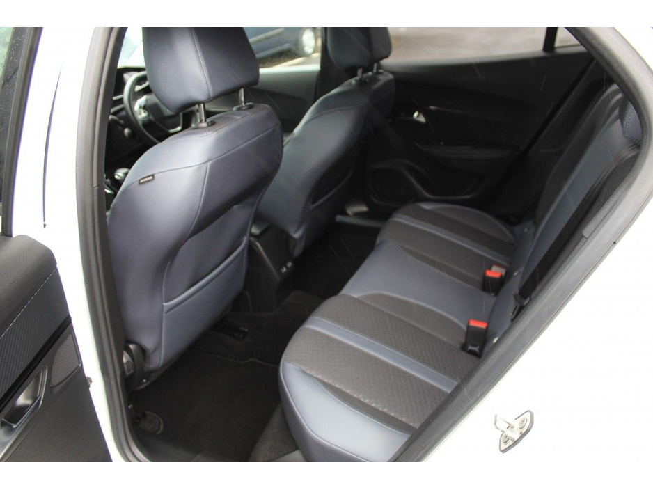 2021 Peugeot 2008 1.2 Puretech 100bhp Allure €18,950