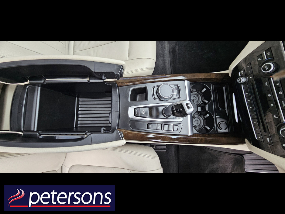 2017 BMW X5 - image 30