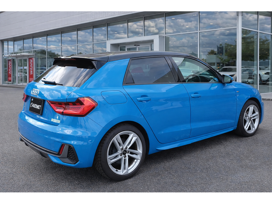 2021 Audi A1 - image 2
