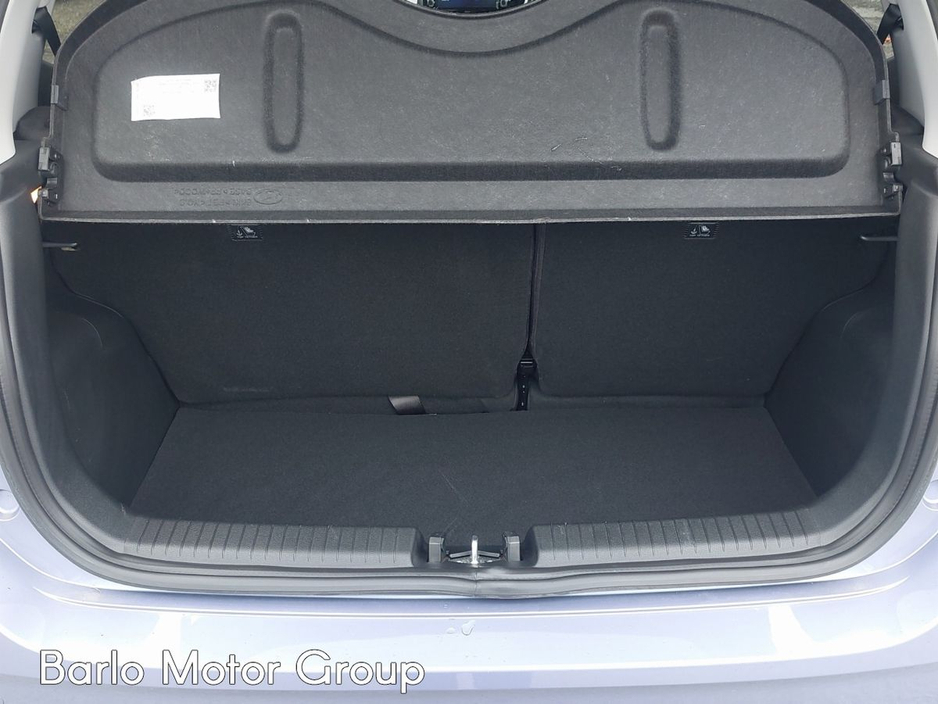 2025 Hyundai i10 - image 19