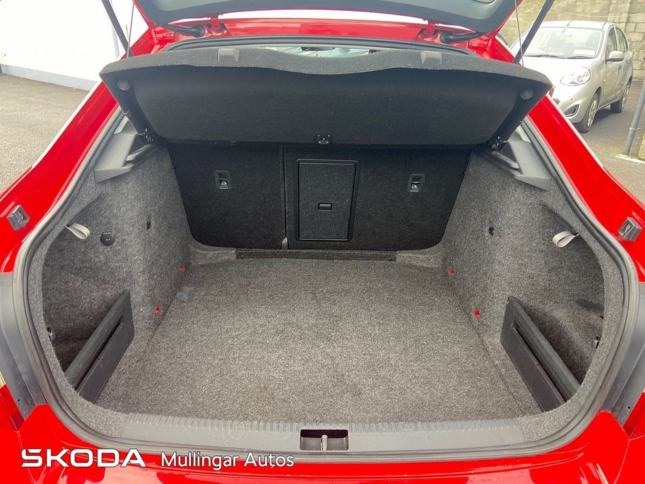 2017 Skoda Octavia - image 10
