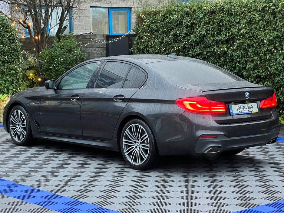 2019 BMW 5 Series 520d M-SPORT * READY TO DRIVE AWAY TODAY * // LEATHER HEATED SEATS // 19" M-SPORT ALLOYS // PARKING SENSORS FRONT & REAR €27,900