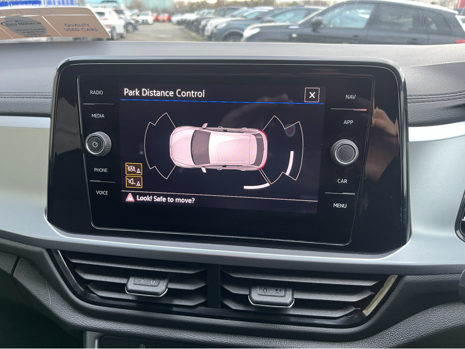 2023 Volkswagen T-Roc LIFE 2.0 TDI DIESEL €26,950