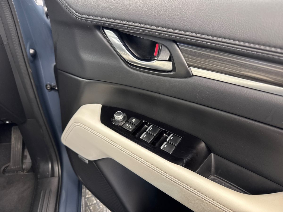 2022 Mazda CX-5 - image 11