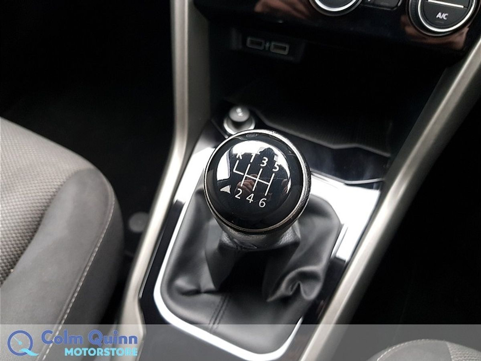 2020 Volkswagen T-Roc - image 14