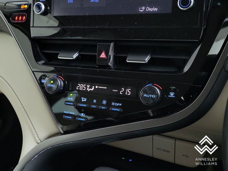 2023 Toyota Camry - image 19